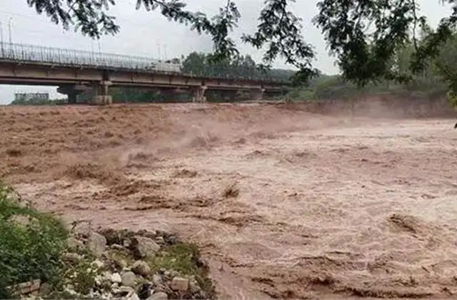 पंजाब वासियों के लिए बड़े खतरे का Alert जारी! भर लें राशन… आज की रात भारी