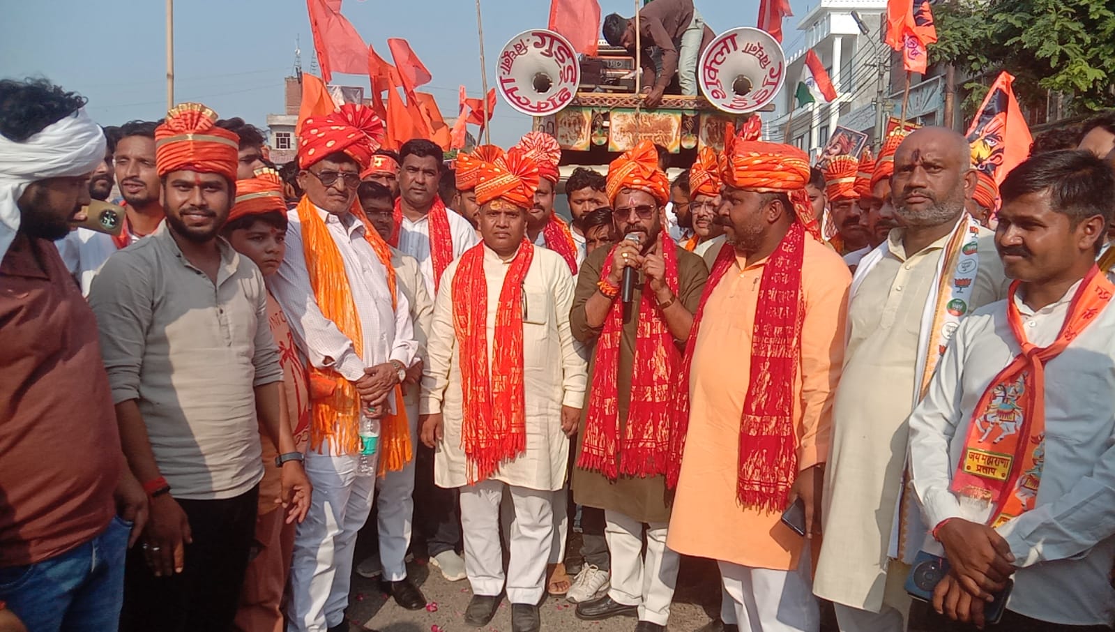 बिधूना में वीर शिरोमणि महान योद्धा महाराणा प्रताप जी की जयंती बहुत ही धूम धाम से मनाई गई, नगर में निकाली गई शोभायात्रा में उमड़ा जन सहलाव