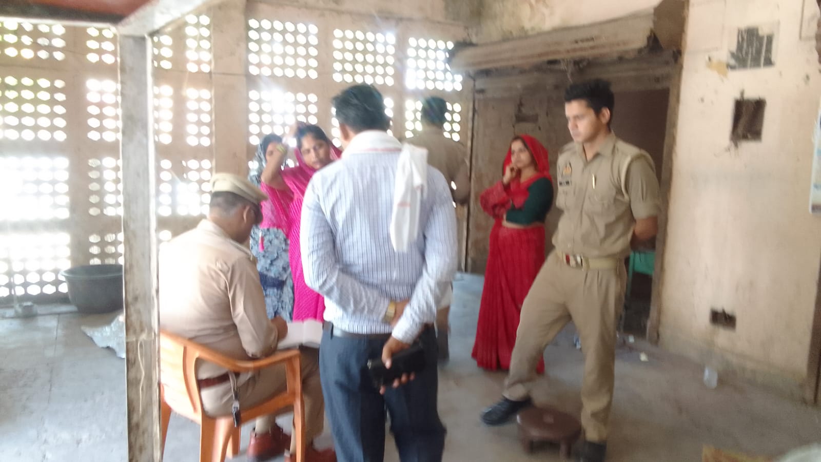 बिधूना तहसील परिसर स्थित अन्नदा कैंटीन में चोरी